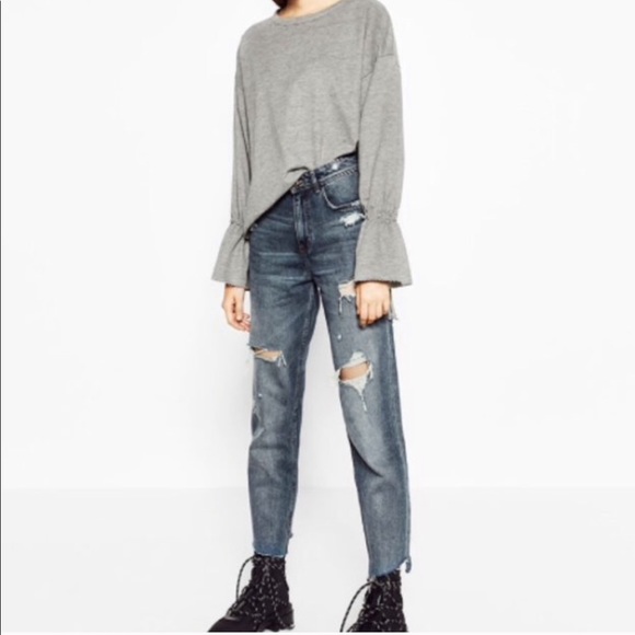 Zara Tops - Zara bell sleeve sweatshirt